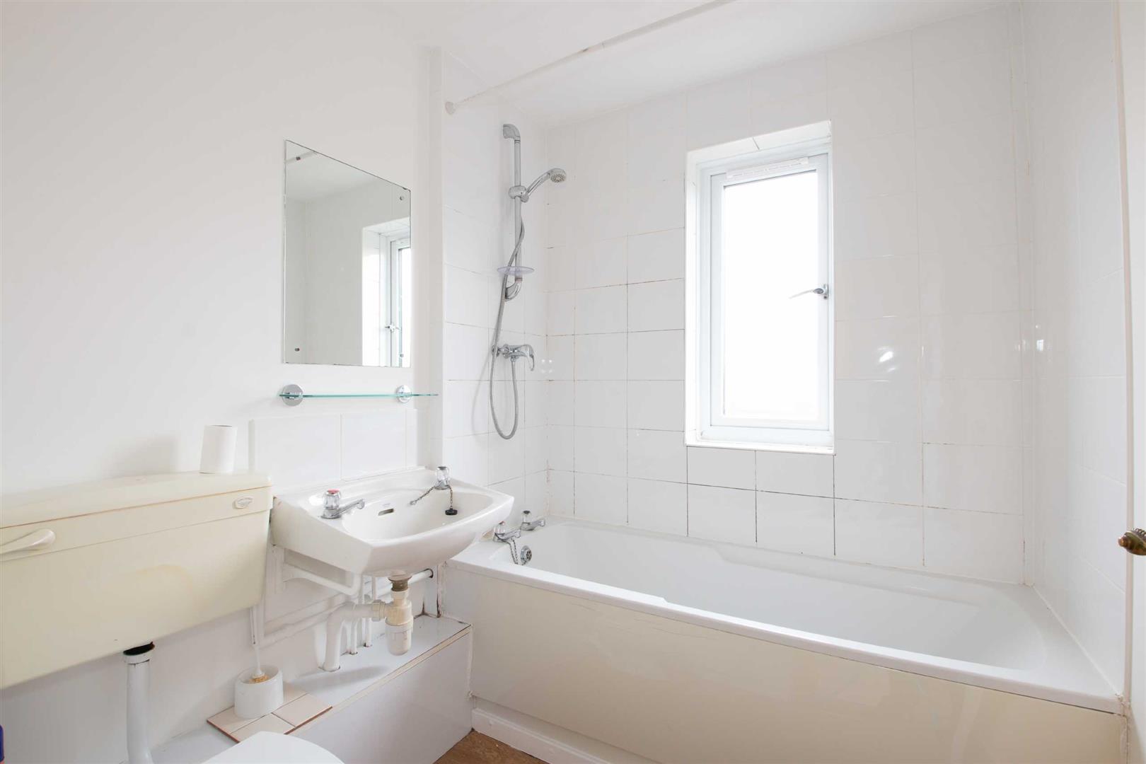 Tamarisk Court, Walnut Tree, Milton Keynes